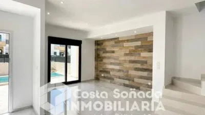 Townhouse in Cotelles photo 4
