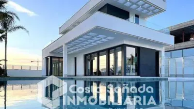 Chalet in Golf Bahía Urbanization photo 3