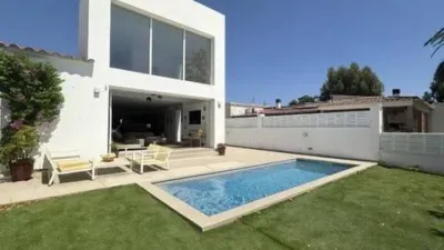 Chalet in Empuriabrava photo 2