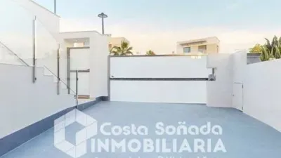 Chalet in Golf Bahía Urbanization photo 23
