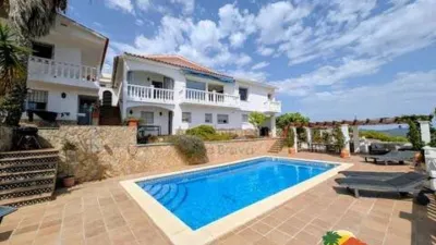 Chalet on Avinguda de la Florada photo 2