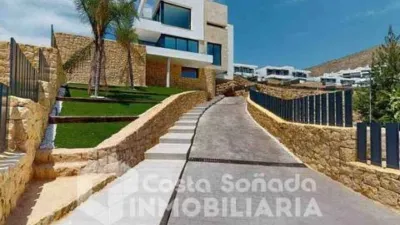 Chalet in Golf Bahía Urbanization photo 3