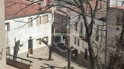 Terraced house on Carrer de Saltadora photo 38