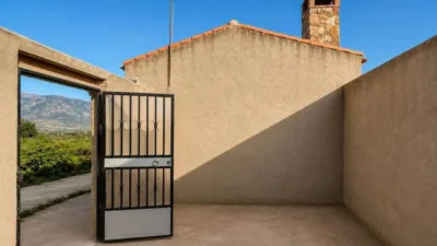 Rustic house on Calle de Granada photo 5