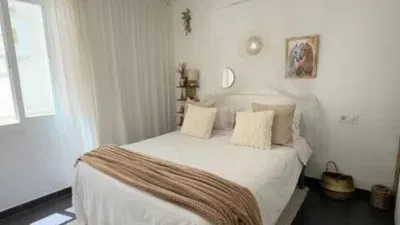 Apartment on the street photo 2