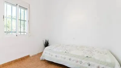 Chalet in Pedralba photo 12