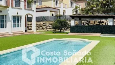 Chalet in Golf Bahía Urbanization photo 12