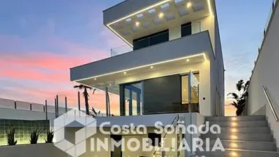 Chalet in Golf Bahía Urbanization photo 6