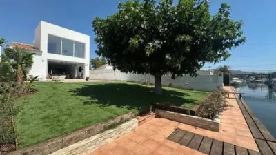 Chalet in Empuriabrava photo 6