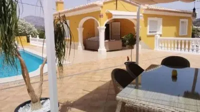 Chalet in Las Adelfas-Benicolada-Garduix photo 3