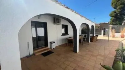 Chalet for sale in Las Adelfas-Benicolada-Garduix photo 3