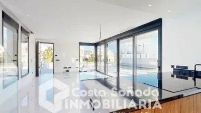 Chalet in Golf Bahía Urbanization photo 39