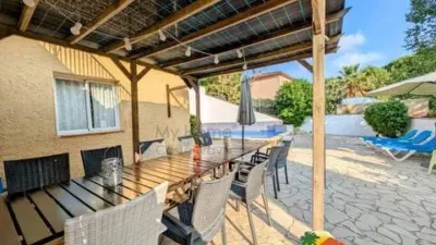 Chalet on Carrer de Breda photo 5
