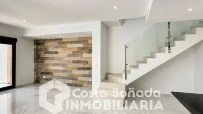 Townhouse in Cotelles photo 3