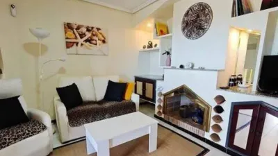 Chalet in Los Balcones-Los Altos-Punta Prima photo 2