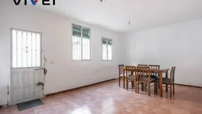 Detached House in Vista Alegre photo 15