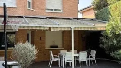 House in the Centre photo 38