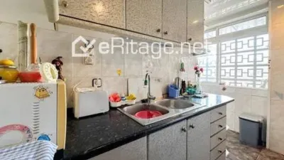 Apartment in Ciutat Meridiana photo 2