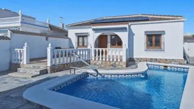 Chalet en calle Ravel photo 2