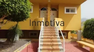Apartment on Antonio Navarro Street photo 4