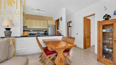 Flat on Calle Noruega photo 8
