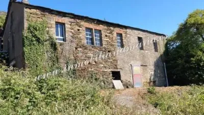 Rustic house on Calle Vilarin de Piorno S-N photo 4