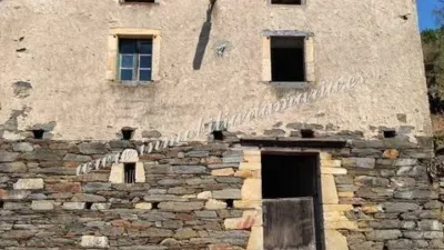Rustic house on Calle Vilarin de Piorno S-N photo 31