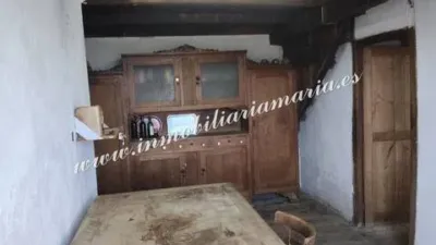 Rustic house on Calle Vilarin de Piorno S-N photo 18