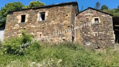 Rustic house on Calle Vilarin de Piorno S-N photo 3