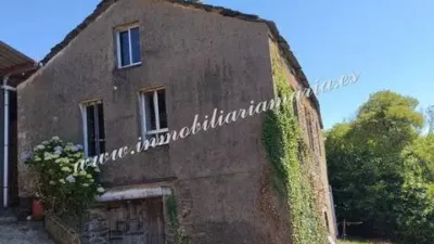 Rustic house on Calle Vilarin de Piorno S-N photo 2