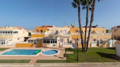 Chalet in Cabo Roig-La Zenia-La Regia photo 36