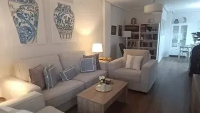 Piso en Oeste-Nuevo Oeste photo 3