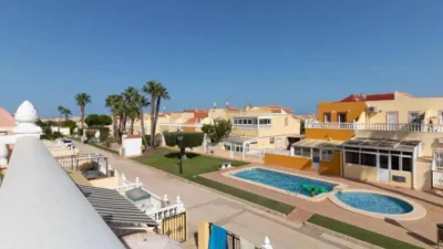 Chalet in Cabo Roig-La Zenia-La Regia photo 37