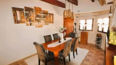 Chalet in Camarillas photo 17