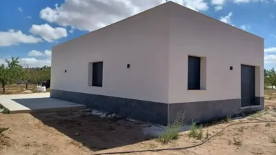 Chalet en Camarillas photo 18