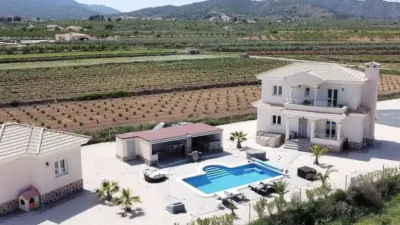 Chalet en Camarillas photo 31