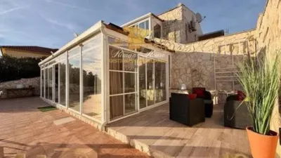 Chalet in Colmenar de Oreja photo 13