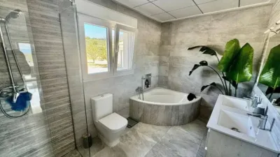 Chalet in El Pinós - Pinoso photo 39
