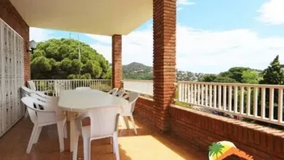 Chalet on Carrer de Finlàndia photo 19