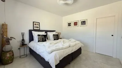 Chalet in Camarillas photo 37