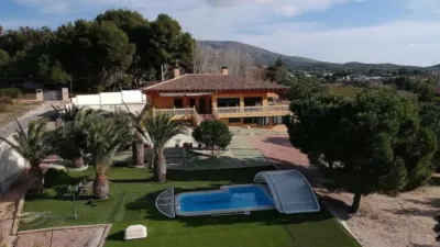 Chalet in Petrer photo 4