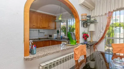 Chalet in Cabo Roig-La Zenia-La Regia photo 9