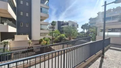 Apartment in Las Filipinas-Villamartín-Canal Norte photo 7