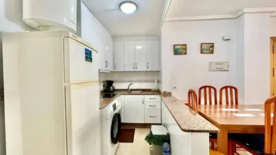 Apartment on Calle de María Gil Vallejos photo 16