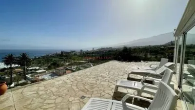 Chalet on Calle Las Adelfas S-N photo 6