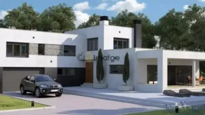 Chalet in Camarillas photo 2