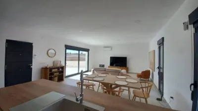 Chalet in Camarillas photo 9