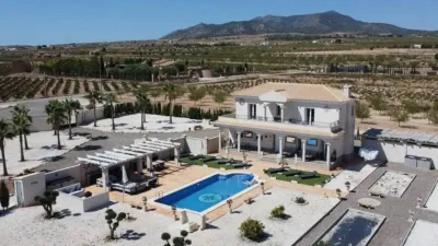 Chalet en Camarillas photo 23
