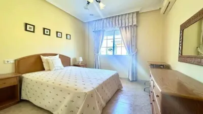 Chalet on Calle Caliza photo 9