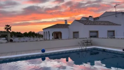 Chalet in El Pinós - Pinoso photo 7